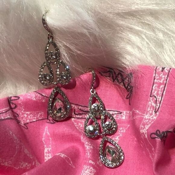 Costume Dangle Fishhook Sparkle Formal Earrings - Picture 2 of 5